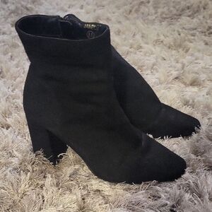 So Me Classic Black Ankle Booties
